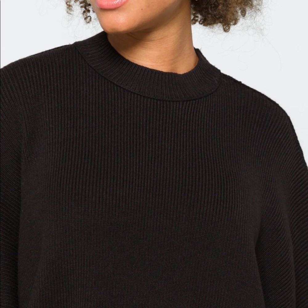*** SOLD *** Free People Easy Street Tunic Sweater - Picture 4 of 8